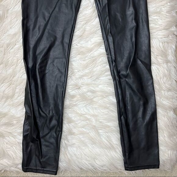 Wilfred Free Daria Vegan Leather Leggings - Picture 11 of 12